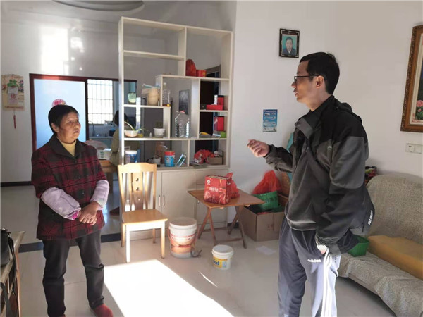 入户走访2.jpg 入户走访2.jpg